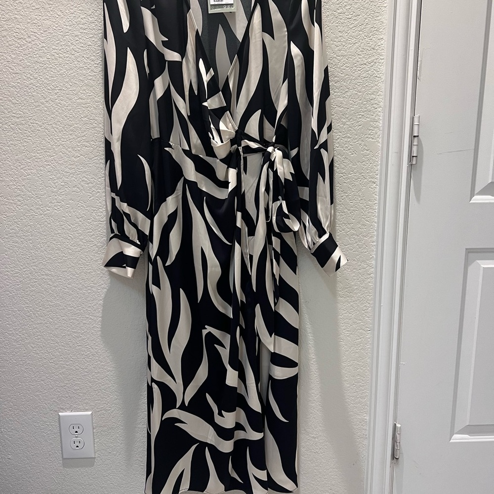 NWT H&M Zebra Print Wrap Dress